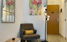 Comodo Apartamento A Pasos De La Gran Via